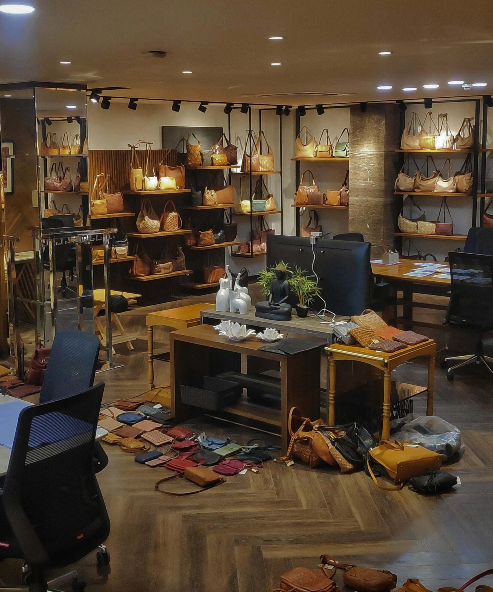 Image hover effect image